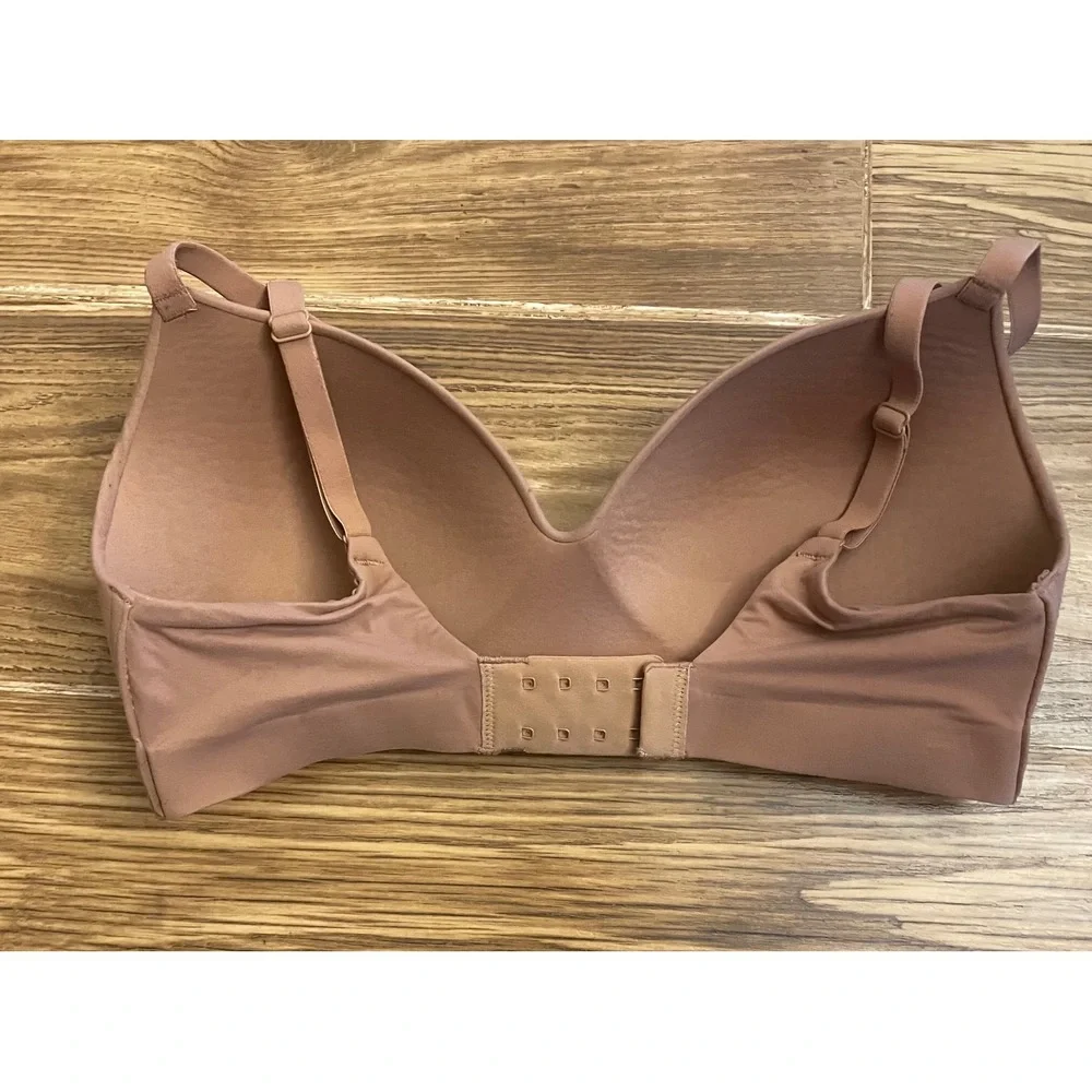 Soma Enbliss Wireless Bra 34C Nude Seamless Molded Cups RN 79984 Q2
